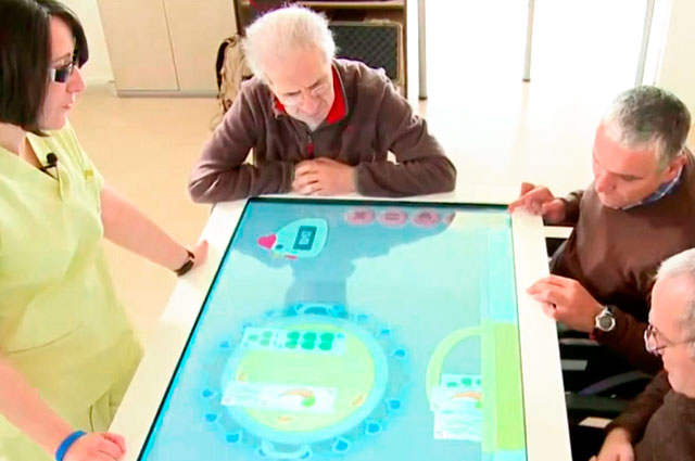 Rehabilitation with tactile interactive table. Castro Riberas de Lea. Red Cross Lugo